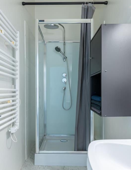 Le Charmant Hello Palois-T2-Wifi Apartment Pau Exterior photo