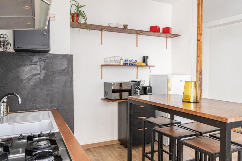 Le Charmant Hello Palois-T2-Wifi Apartment Pau Exterior photo
